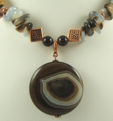 Onyx agate pendant necklace